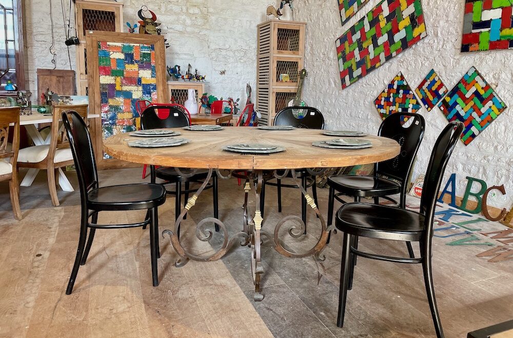Biarritz - Table ronde de salle à manger en bois piétement en fer forgé