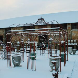 Gloriette en fer forgé