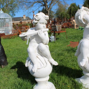 Statue ange musicien flute