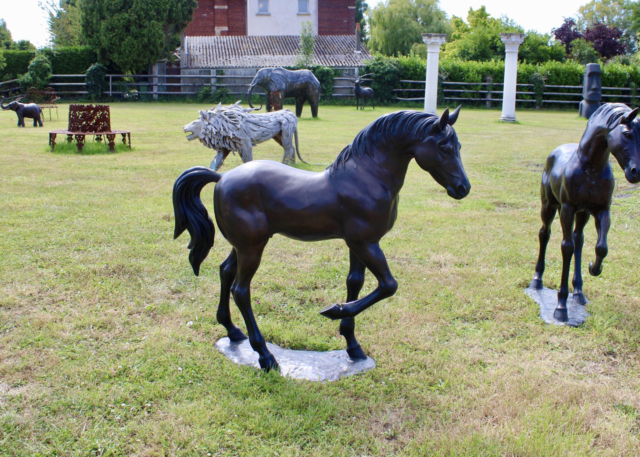 poulain en bronze poulain en bronze