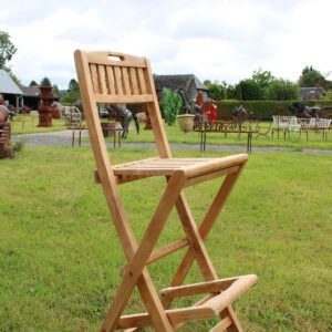 Chaise De Jardin En Bois Avec Accoudoirs Jules - Assise Large Et Confortable, Empilable - Bois Naturel Clair - Galette Optionnelle