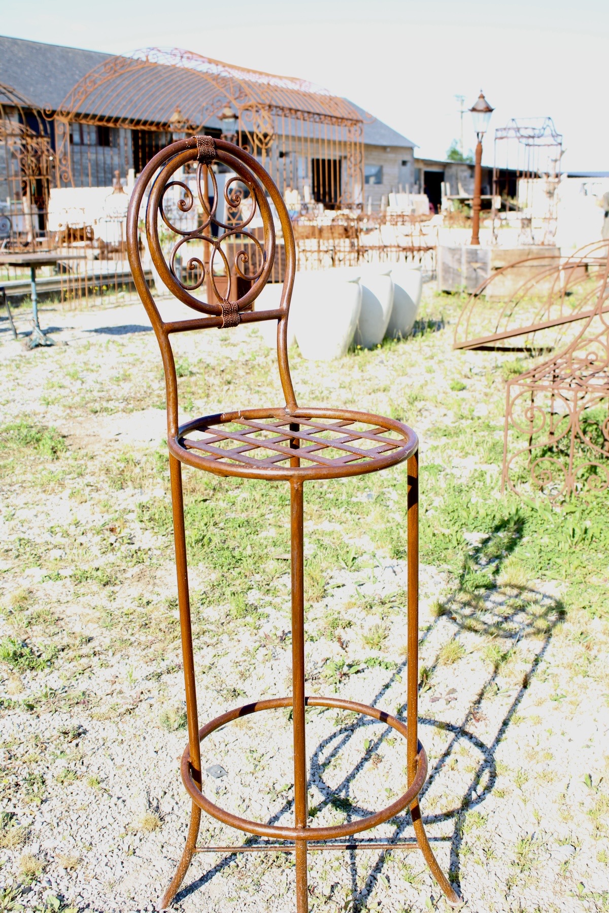 Chaise De Jardin en Fer Forgé Adara I Chaise De Jardin Pliable I Design Antique avec Accoudoirs I Hauteur De l'Assise: 43 cm, Couleur:Marron Antique