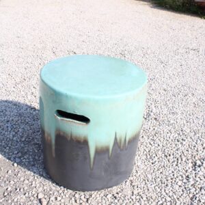Tabouret en terre cuite