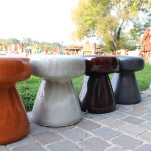 Tabouret en terre cuite