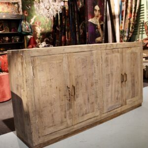 Buffet en bois brut
