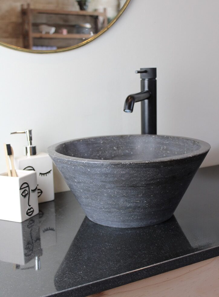 Vasque en pierre bleue d'Asie