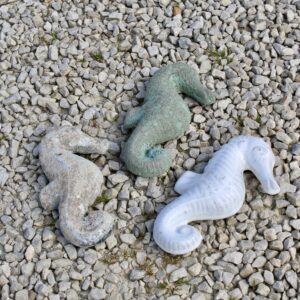 Hippocampe en terre cuite