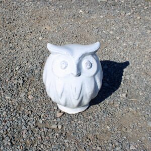 hibou en terre cuite