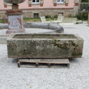 auge ancienne en granit