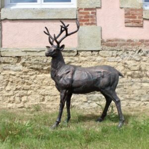cerf en fonte d'aluminium